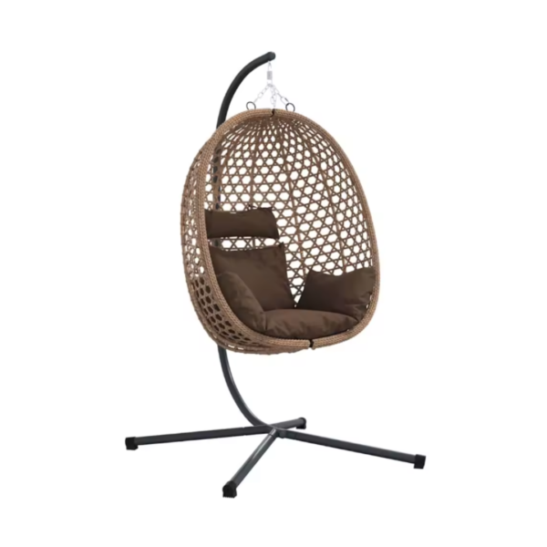 Fauteuil suspendu de jardin avec coussins marrons confortables.